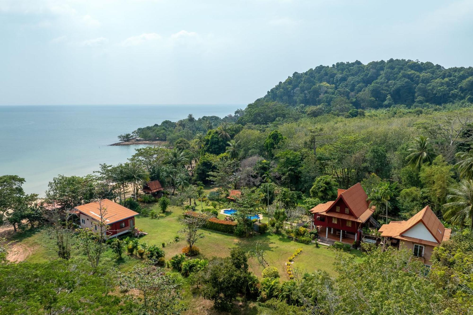 Piman Pu Koh Jum Exterior foto
